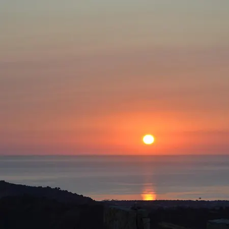 Mbita Sardegna Lodge Brunella