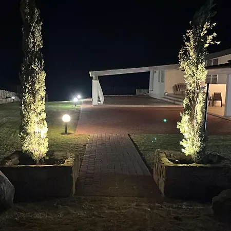 Mbita Sardegna Lodge *