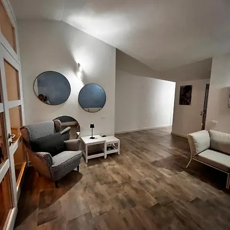 Lodge Mbita Sardegna Brunella